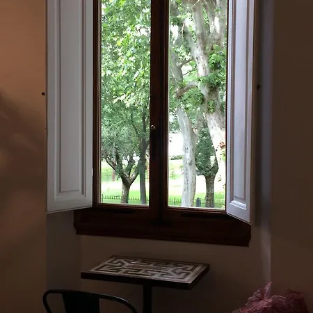 Brigid לינה וארוחת בוקר *